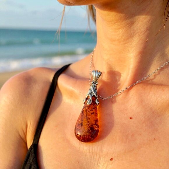 Sterling Silver Honey Baltic Amber Teardrop Pendant - Picture 10 of 11